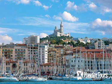 Provence Sightseeing Tour: Marseille and Cassis Calanques Cruise