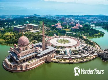 Putrajaya and Agriculture Heritage Park Tour from Kuala Lumpur