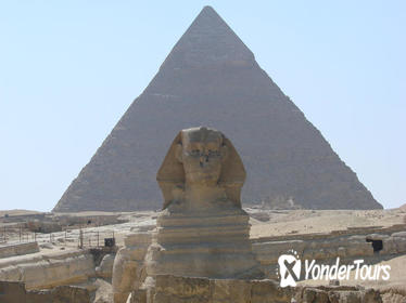 Pyramid Highlights: private Day Tour to Giza Sakkara and Dahshur from Cairo