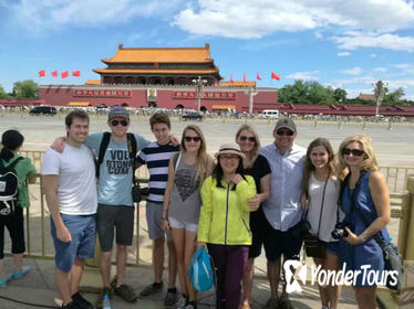 Quality Coach Day Tour to Tiananmen Square and Forbidden City plus Badaling Great Wall