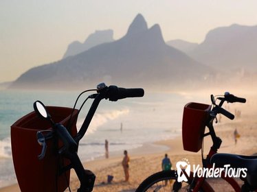 Rio de Janeiro Bike Tour Including Vermelha Beach and Arpoador