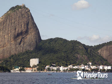 Rio de Janeiro Super Saver: Guanabara Bay Cruise with Barbecue Lunch, Christ the Redeemer and Selaron Steps by Van