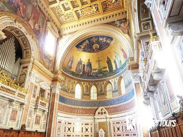 Rome Walking Tour of Holy Sites: Basilica of the Holy Cross in Jerusalem, San Giovanni in Laterano and Scala Santa