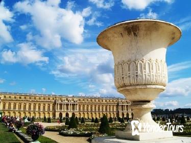 Round-Trip Small-Group Transfer to Versailles from Paris