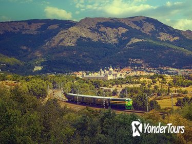 San Lorenzo de El Escorial Guided Tour by Train from Madrid