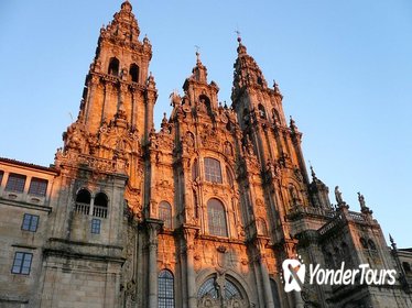Santiago de Compostela and Viana do Castelo Small-Group Day Trip from Porto