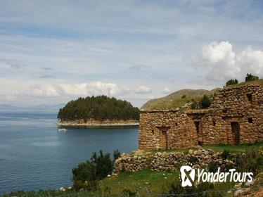 Scenic Journey from Cusco to Puno by Bus Including Hotel Transfers