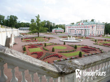 Shore Excursion: Best of Tallinn with Kadriorg Palace and Pirita