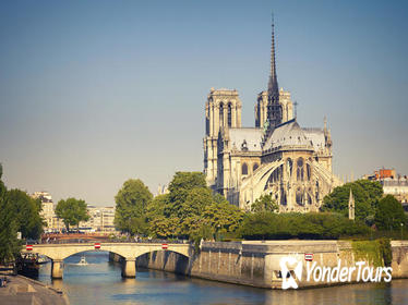 Sightseeing Tour of Paris with Lunch Cruise