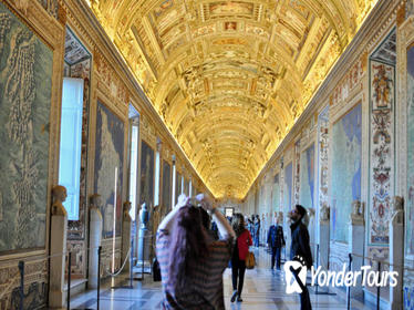 Skip the Line: 3.5-Hr Small Group Stories of the Vatican Tour