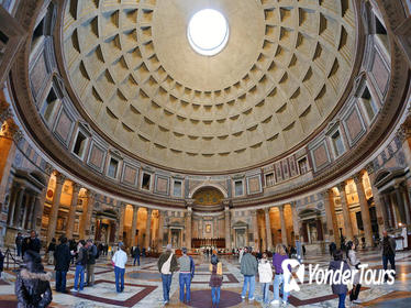 Skip the Line: Colosseum and Ancient Rome Small-Group Walking Tour Including Pantheon and Piazza Navona