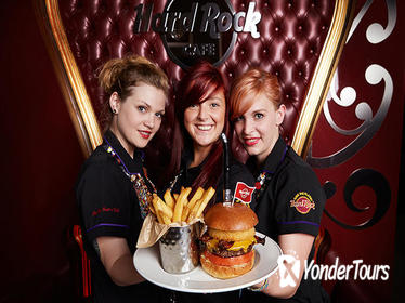 Skip the Line: Hard Rock Cafe Vienna Including Meal