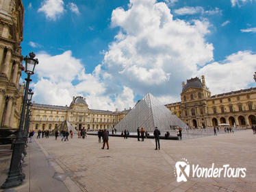 Skip-the-line: Louvre Museum Highlights Semi Private Guided tour