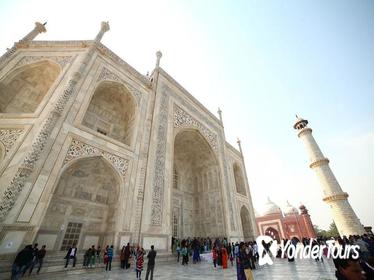 Small Group Day Trip from Delhi to Agra With Taj Mahal and Agra Fort