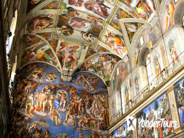 Small Group Tour Express Access to Sistine Chapel in Rome