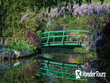 Small Group Tour of Giverny: Claude Monet's House and Gardens