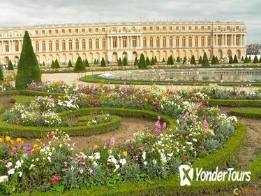 Small-Group Day Trip to Giverny and Versailles from Paris
