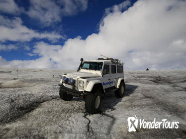 Small-Group Golden Circle Tour by Super Jeep from Reykjavik