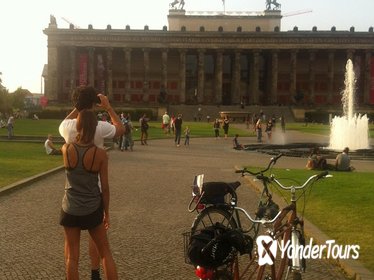 Small-Group Historical Bike Tour in Berlin