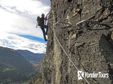 Small-Group Iron Road Rock Climb in Queenstown