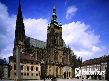 Small-Group Prague Castle and Interiors Walking Tour