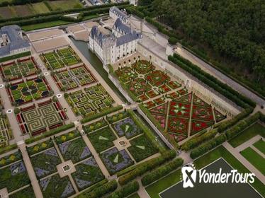 Small-Group tour to Chateau de Villandry with lunch at a private chateau from the town of Tours