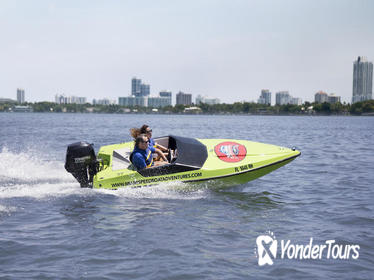 Small-Group Tour: Charleston Harbor by Speedboat with Boating Lesson