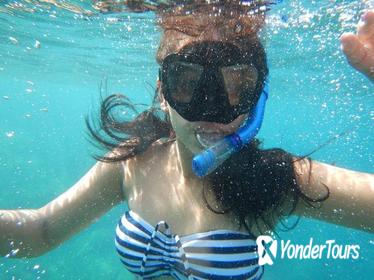 Snorkeling Tour by the Roqueta Island in Acapulco