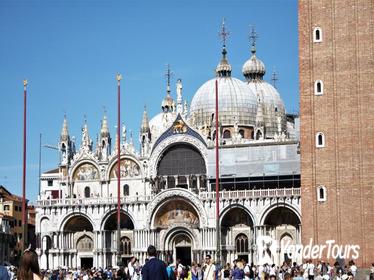 St. Mark's Basilica Guided Tour with Optional Gondola Ride