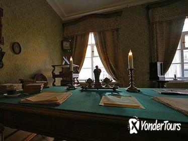 St. Petersburg Private Tour of Pushkin Museum and Dostoevsky Museum