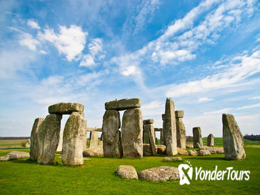 Stonehenge and Bath Day Trip from London with Optional Roman Baths Visit
