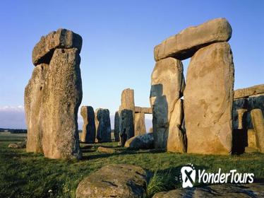 Stonehenge Express Half Day Tour with London Hop-on-Hop-off Tour