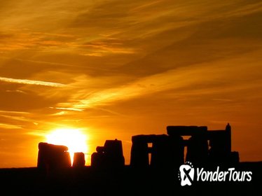 Stonehenge Summer Solstice Sunrise Shuttle by Coach from London