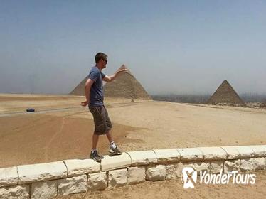 Stopover Tour: Giza Pyramids, Egyptian Museum with Lunch and Camel Ride