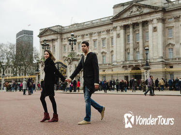 Styled Photoshoot Around Buckingham Palace