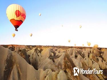 Sunset Cappadocia Tour Including Wine Tasting and Valley Hike