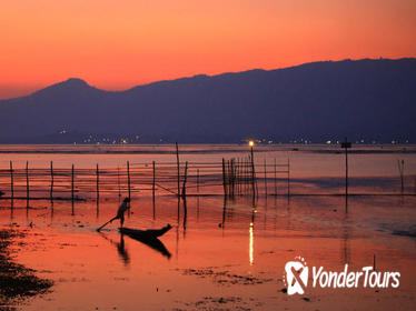 Sunset on Inle Lake Private Cruise