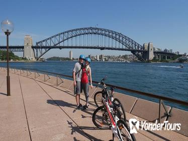 Sydney City Highlights Small-Group Electric Bike Guided Tour