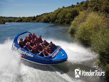 Taupo Adventure Combo: Jet Boat Ride and Whitewater Rafting
