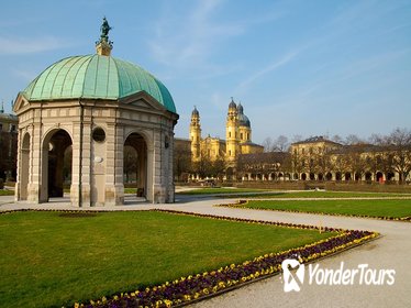 Third Reich Walking Tour: Historic Facts and Sites in Munich