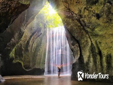 Tibumana, Tukad Cepung, and Tegenungan: The Prettiest Waterfalls in Bali Tibumana, Tukad Cepung, and Tegenungan: The Prettiest Waterfalls in Bali