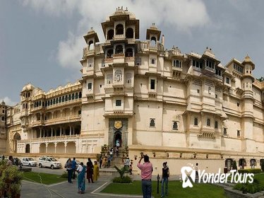 Udaipur Sightseeing Day Tour Including Aarti Ceremony