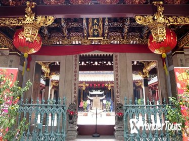 Uncover the Gems of Chinatown Singapore