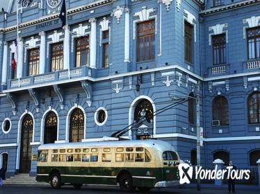 Valparaiso Walking Tour Including Funiculars and Trolley Bus Rides
