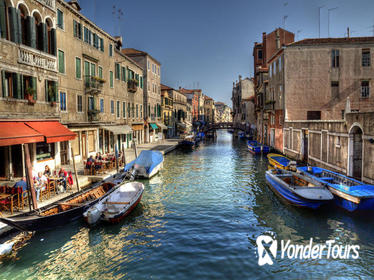 Venice Canal Cruise: 2-Hour Grand Canal and Secret Canals Small Group Tour by Boat