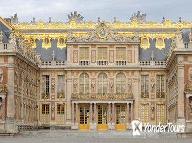 Versailles Palace and Marie-Antoinette's Trianon from Paris Versailles Palace and Marie-Antoinette's Trianon from Paris