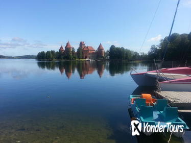 Vilnius Custom Day Trip to Trakai and Kernave