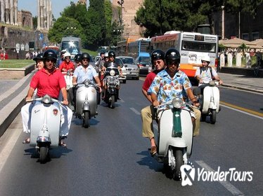 Vintage Vespa Tour of Rome with driver in half day