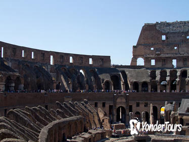 VIP Colosseum Express Tour: Forum-View Breakfast with Gladiators Entrance and Arena Floor