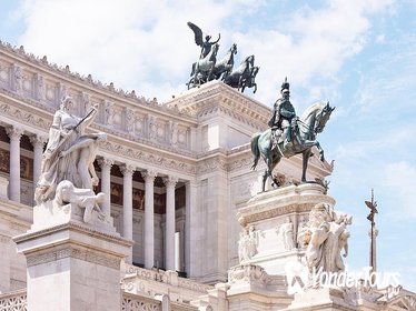 Vittoriano Piazza del Campidoglio & Santa Maria in Aracoeli Guided Tour in Rome